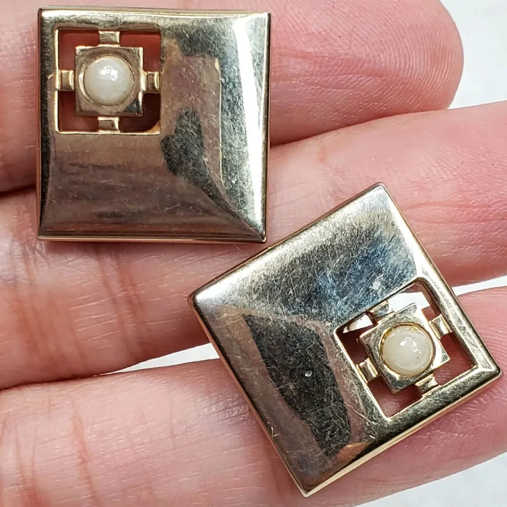 Gold Tone Cufflinks Faux Pearl Signed Swank